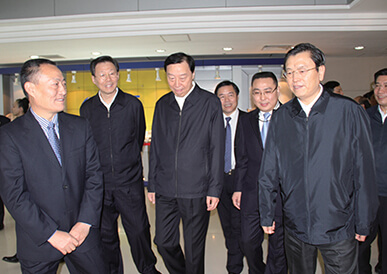 原中央政治局常委、 时任国务院副总理张德江考察6163银河科技