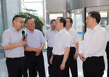 国务委员、国务院秘书长， 时任江苏省委书记吴政隆调研6163银河科技